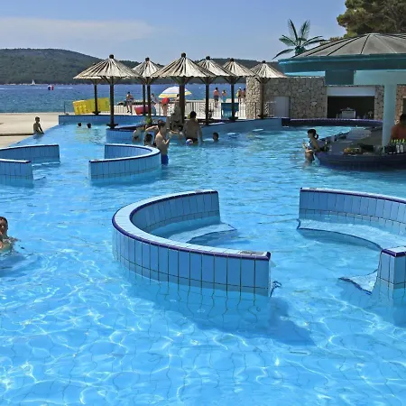 Comfortably Furnished Studio With Ac 6 Km From Feriehus Šibenik