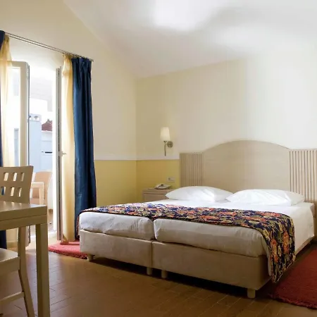 Feriehus Comfortably Furnished Studio With Ac 6 Km From Šibenik